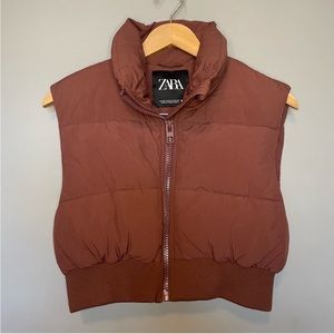 Zara cropped puffer vest size s/m